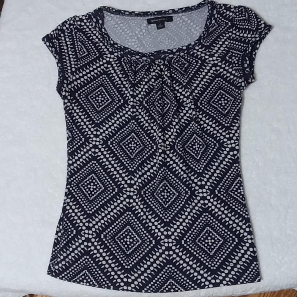 Banana Republic Stretch Pull Over purple tee XS